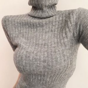 High-Neck Cropped Sweater for Women - Fitted Slimming Thick Knit Top, Autumn Winter Niche Style, Short Sleeve Fashion