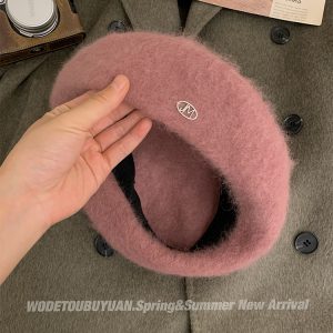 High-Quality Angora Rabbit Fur Beret Hat for Women - 2024 Painter Style, Face-Slimming Design, Trendy Fashion Accessory