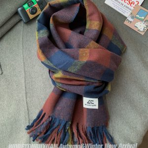 High-Quality Checkered Scarf for Women - Thick Warm Neck Warmer in Korean Style for Winter 2023