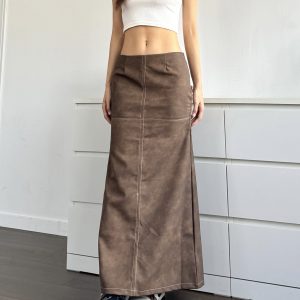 High-Waisted Bodycon Leather Skirt - Retro American Style Mid-Length A-Line with Split Design in Maillard Brown