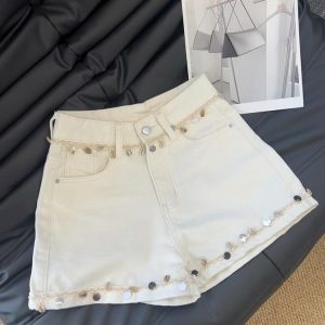 High-Waisted Denim Shorts with Shell Pendant Design for Women - Trendy Slimming Ethnic Style Hot Pants for Summer 2025
