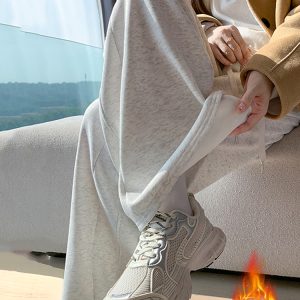 High-Waisted Fleece-Lined White Gray Sports Pants for Women, Loose Fit Wide-Leg Sweatpants for Autumn Winter 2024, Petite Spliced Design