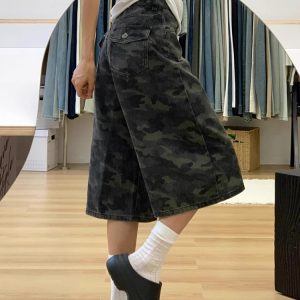 High-Waisted Retro Camouflage Denim Shorts for Women - Summer Loose Wide-Leg Mid-Length Versatile Pants