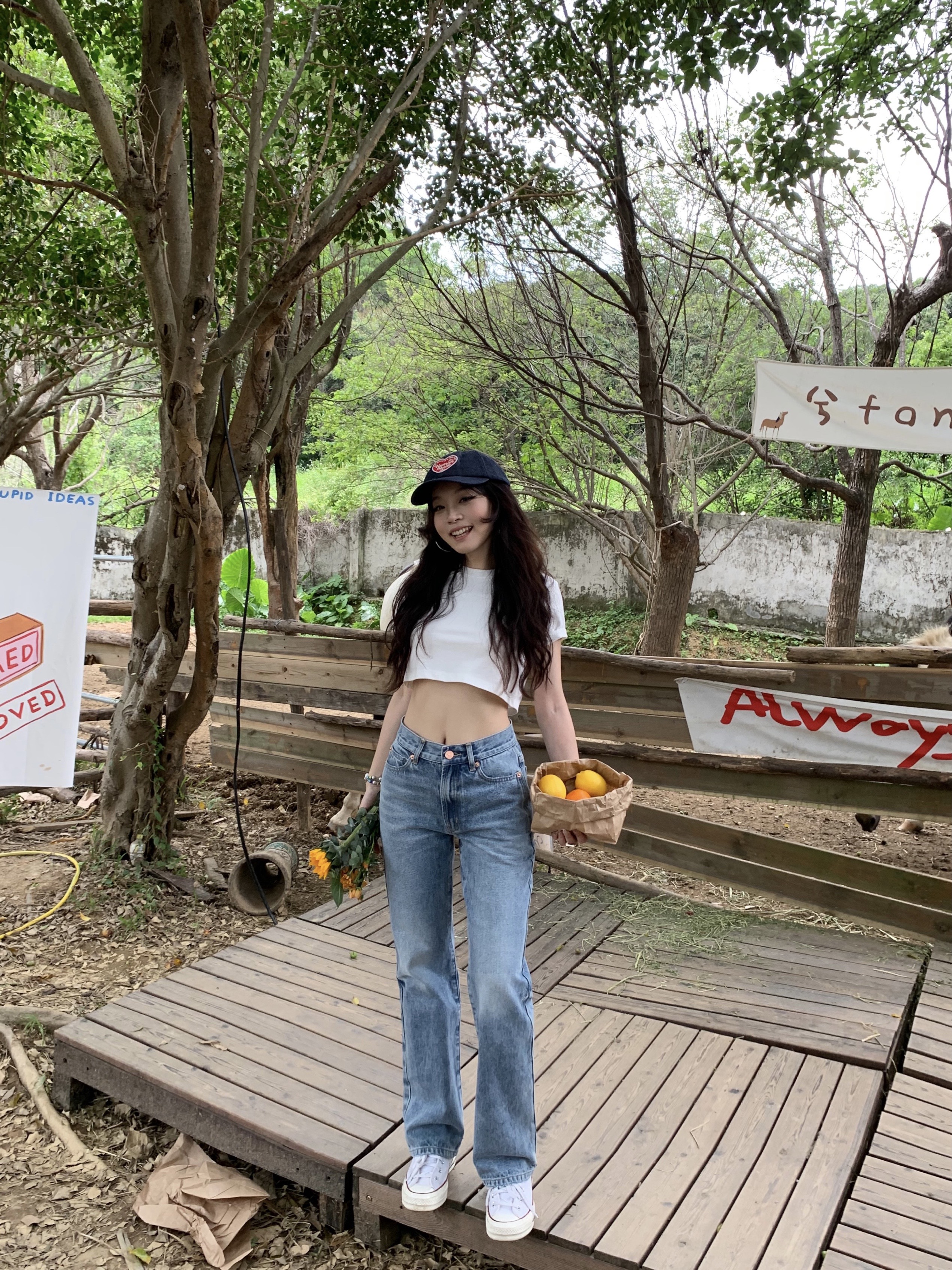 High-Waisted Slim Straight-Leg Jeans for Girls - American Style, Neat Fit, Vintage-Inspired Casual Wear