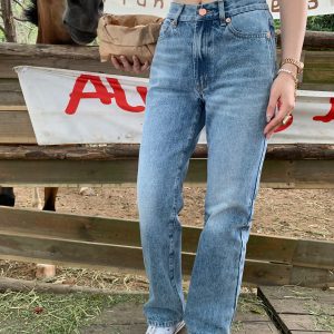 High-Waisted Slim Straight-Leg Jeans for Girls - American Style, Neat Fit, Vintage-Inspired Casual Wear