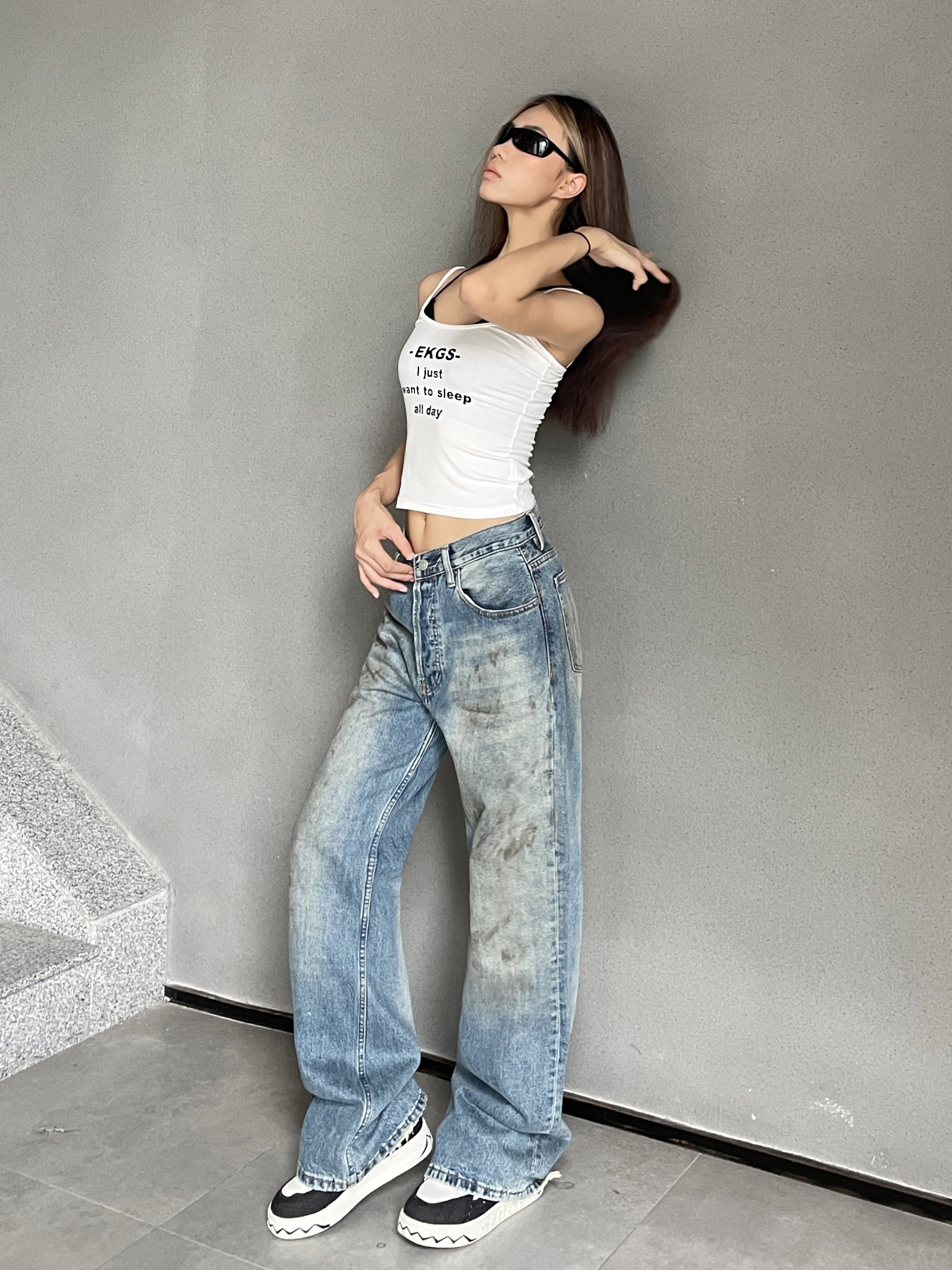 High-Waisted Vintage Straight-Leg Jeans for Women - Kylie-Style European American Fashion, Distressed Wash, Trendy Y2K Look