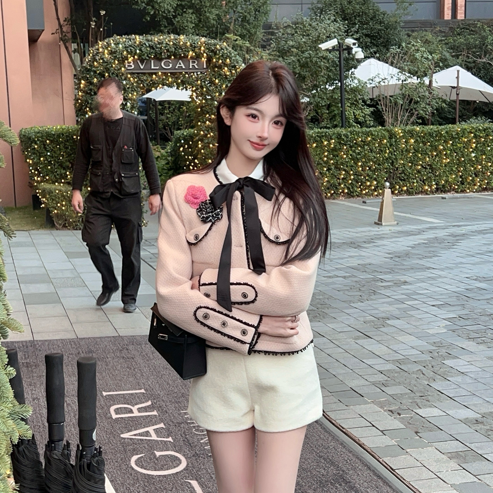 High-Waisted White Woolen Shorts for Women, Thickened Winter Hot Pants, Stylish Outerwear Woolen Booty Shorts
