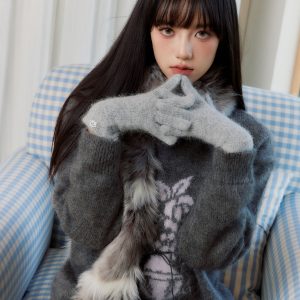 Hokkaido Winter Atmosphere Baby Blue Knitted Scarf and Gloves Set - Cozy Knit Accessories for Cold Weather Fashion