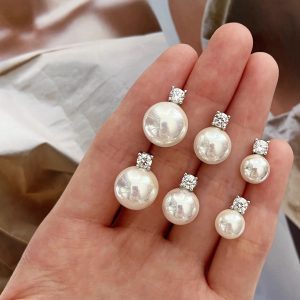 Iridescent Princess Earrings with Mirror Surface and Artificial Pearls - Elegant Seawater Inspired Design
