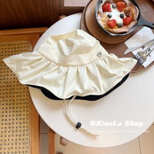 Japanese-Style Black Vinyl Sun Hat for Women - UV Cut, Foldable Wide-Brimmed Fisherman Hat for Summer Sun Protection