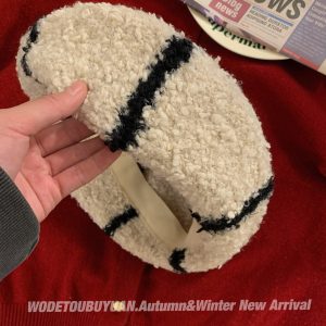 Japanese-Style Striped Beret 2024 - Plush Painter Hat for Small Faces, Big Heads, Y2K Aesthetic Fashion Accessory