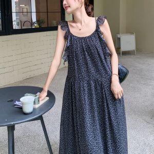 Korean Style Black Floral Spaghetti Strap Dress with Ruffled Splicing - Trendy Age-Reducing Long Skirt for Summer 2025