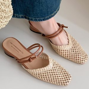 Korean-Style Chunky Heel Square-Toe Closed-Toe Sandals | Woven Straw Comfort for Spring/Summer 2025 Outdoor Slippers