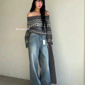 Korean-Style Off-Shoulder Jacquard Knitted Sweater with Scarf - Unique Winter Fashionable Layering Piece