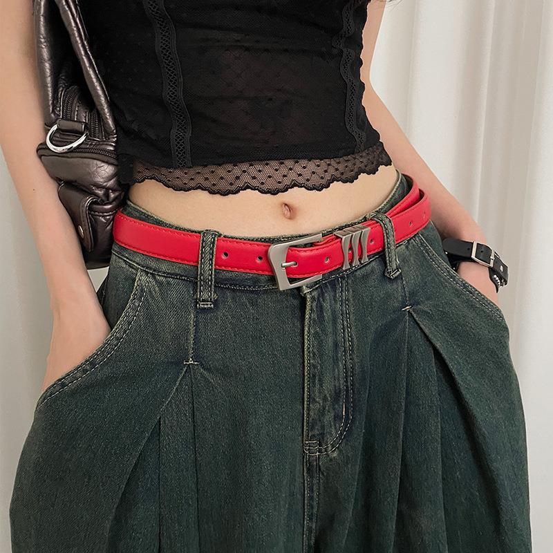 Korean Style Retro Minimalist Leather Belt for Skirts and Jeans - Unique Niche Design Fashion Accessory