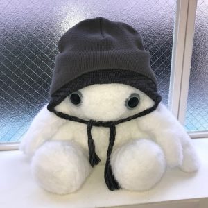 Korean-Style Warm Knitted Lei Feng Hat - Retro Casual Spliced Design for Ear Protection, Flattering Fit, Versatile Fashion Accessory