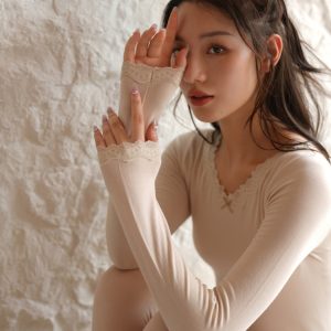 Lace Bow Tie Autumn Top and Pants Set - Gentle White Thermal Underwear with Cashmere Feel for Cozy Fall Style
