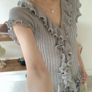 Lace Trim V-Neck Short Sleeve T-Shirt for Women - Stylish Fitted Knit Top for Summer, Unique Designer-Style Fashion