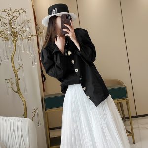 Lapel Button Puff Sleeve All-Cotton Casual Shirt for Women - Versatile Spring Autumn Fashion in European Style