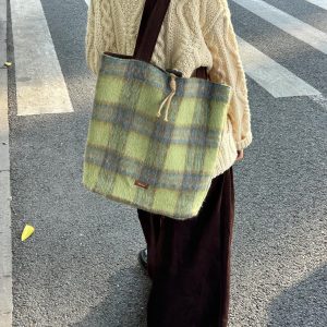 Large Capacity Plaid Tote Bag - Vintage Casual Commuter Bag for Relaxed Style - Perfect for Daily Use and Art Museum Visits