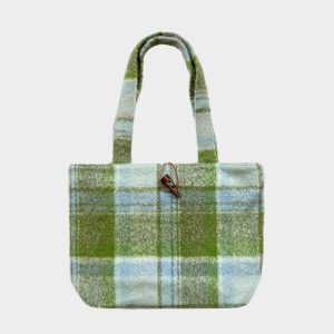 Large Capacity Wool Shoulder Tote Bag - Versatile Casual Fashion Bag for Everyday Use