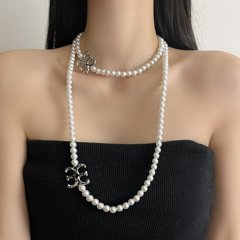 Large Logo Pearl Necklace for Women - COC-Style Light Luxury Sweater Chain, Versatile Clavicle Neck Chain, Trendy Fashion Accessory
