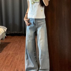 Light Blue Vintage Wide-Leg Jeans for Women, High-Waisted Loose Fit, Relaxed Drape, Straight-Leg Summer Style Pants