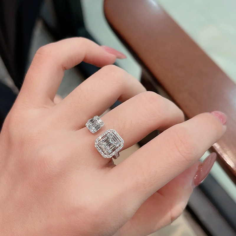 Light Luxury Full Diamond Open Finger Ring for Women - Simple, Versatile Ice Sugar Design, Perfect Gift Accessory