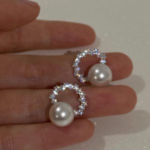 Light Luxury Full S925 Silver Earrings with Austrian Pearl and Diamond Inlay for Women - Elegant Jewelry Accessory
