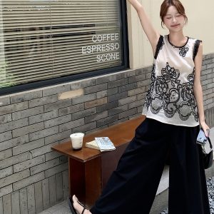 Lightweight Lace Embroidery Vest and Wide-Leg Pants Set for Women - 2025 Summer Casual Fashion Two-Piece Outfit