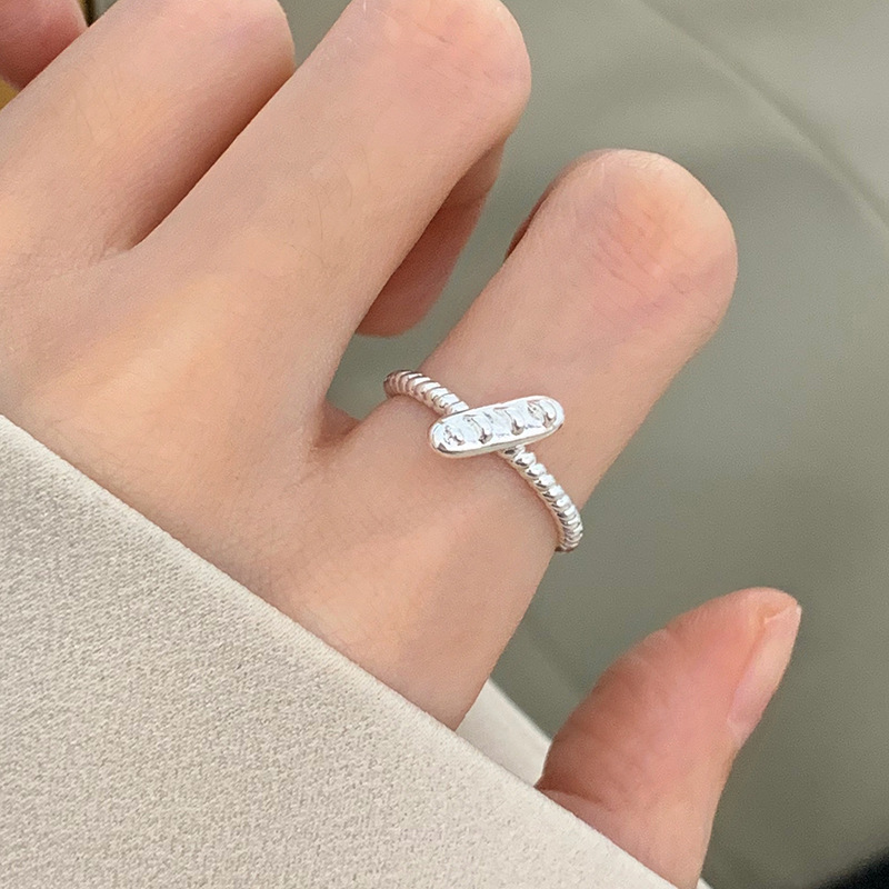 Lightweight Luxury Plain Open Ring for Women, Versatile High-End INS Style, Non-Fading Design, Trendy Fashion Accessory