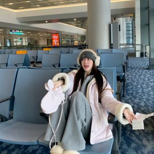 Lightweight Purple Diamond-Pattern Winter Jacket for Women - Warm Non-Bulky Cotton Outerwear in Trendy 90s Style