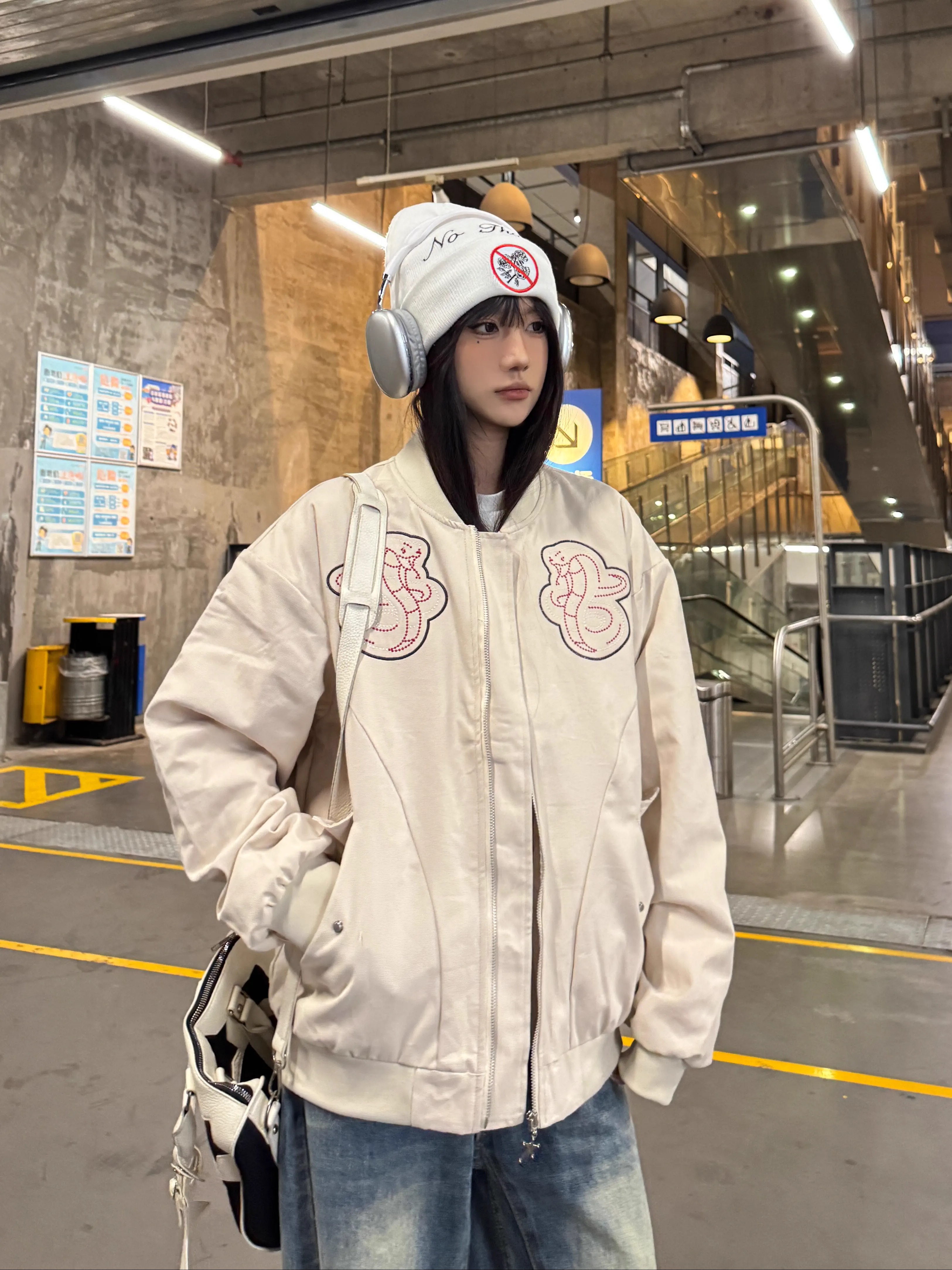 Limited Edition Embroidered Snake Flight Jacket - Vintage American Style, Spring 2025 Trend, Loose Fit Coat