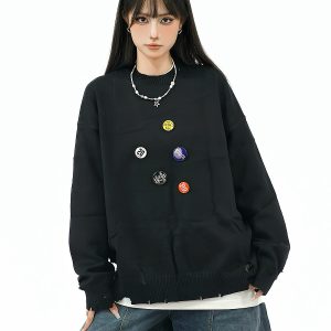 Loose-Fit Round Neck Knitted Sweater with Badge Hole - Versatile Casual Winter Sweater for Couples