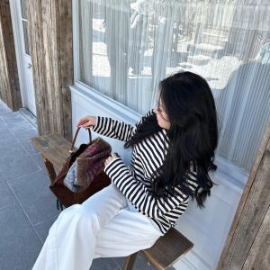 Loose Striped Sweatshirt for Layering | Trendy Matching Expert | Casual 90s Style Top