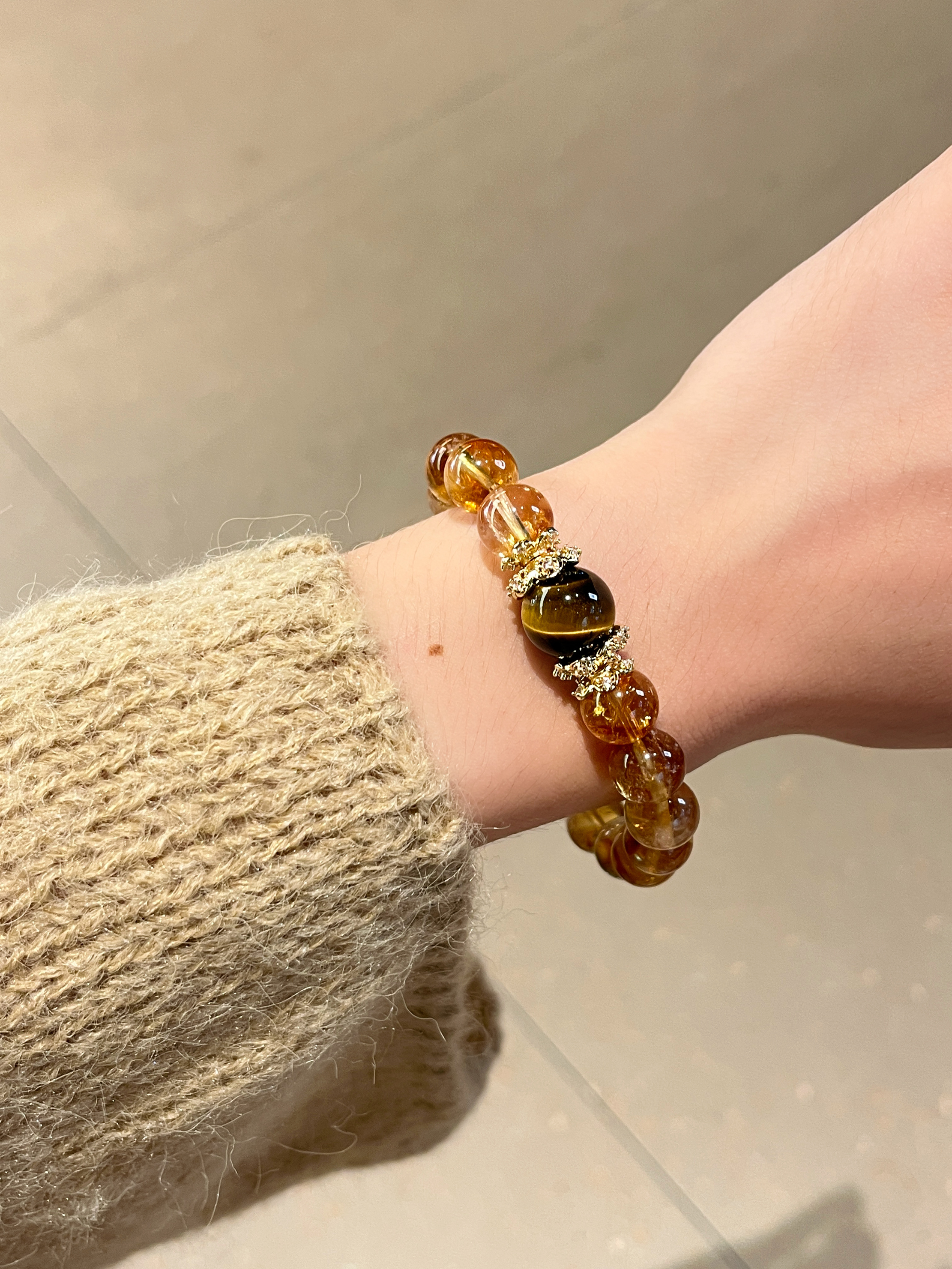 Luxury Tiger's Eye Bead Bracelet, Exquisite Natural Crystal Jewelry, Large Round Beads, Elegant Women's Gift, Unique Fashion Accessory