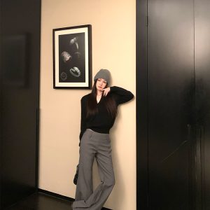 Memory Color V-neck Sweater for Women - Winter Pullover, Long Sleeve, Thick Knitted Top, Cozy High-End Style
