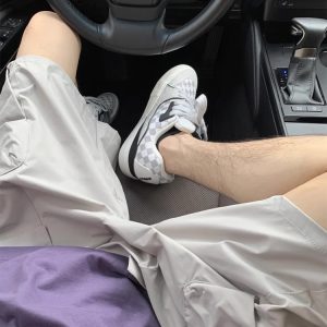 Men's Summer Thin Ice Silk Casual Shorts, Loose Trendy Beach Pants with Functional Pleats, American Style Five-Point Shorts for Warm Weather