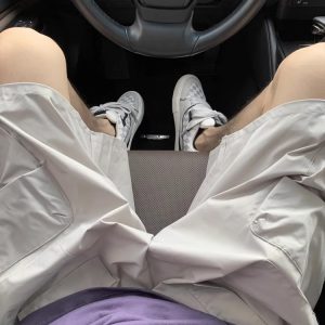 Men's Summer Thin Ice Silk Casual Shorts, Loose Trendy Beach Pants with Functional Pleats, American Style Five-Point Shorts for Warm Weather
