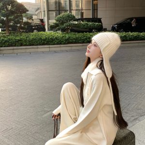 Milk White Zipper Jacket for Women - Nordic Notes Lapel Workwear, Soft and Warm Fashion Outerwear