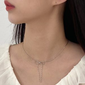 Minimalist Ballet-Style Bow Necklace Metal Choker - Versatile Sweet Short Clavicle Chain for Elegant Looks