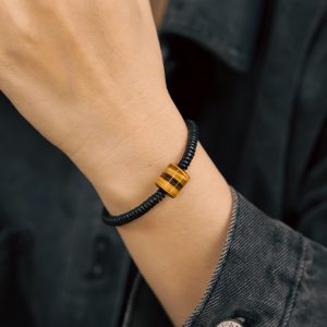 Minimalist Black Sandalwood Bead Bracelet - Versatile Retro Jewelry for Men and Women, Unique Single Loop Design