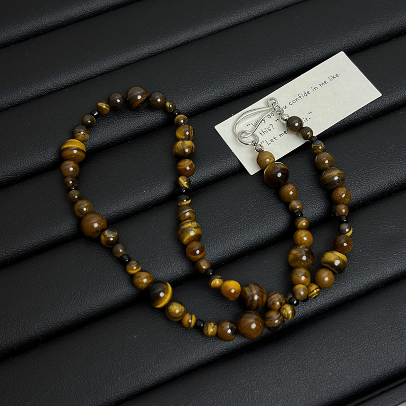 Minimalist Cold Style Tiger Eye Stone Bead Necklace - 2023 European American Clavicle Chain for Women, High-Quality Fashion Accessory