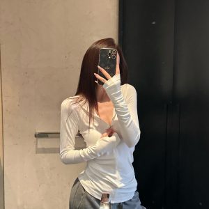 Minimalist Hooded Knitted T-Shirt for Women - Slim Fit Long Sleeve Top, Spring Fashion Essential