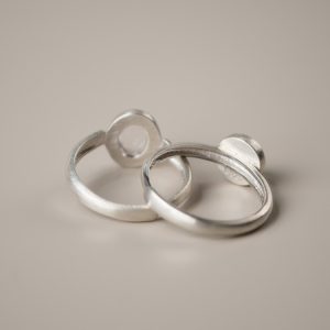 Minimalist Retro 925 Silver Inlaid Ring with Peach Blossom Powder Crystal - Versatile Women's Jewelry