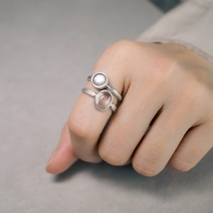 Minimalist Retro 925 Silver Inlaid Ring with Peach Blossom Powder Crystal - Versatile Women's Jewelry