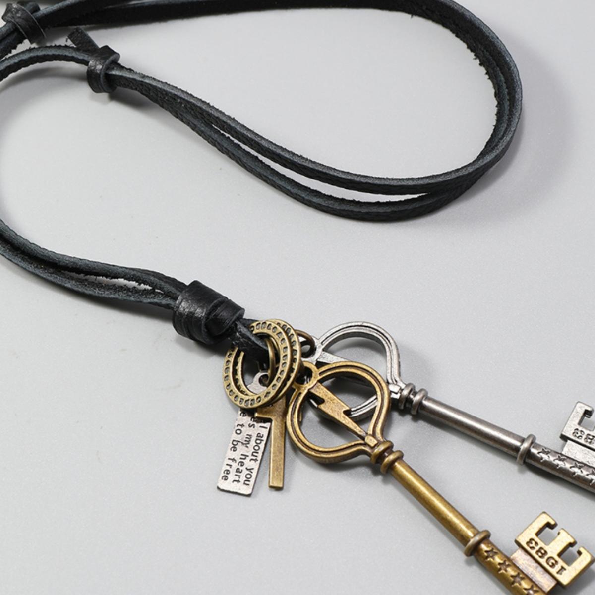 Minimalist Retro Double Key Pendant Leather Necklace - Creative Personality Jewelry for Trendy Fashion Lovers