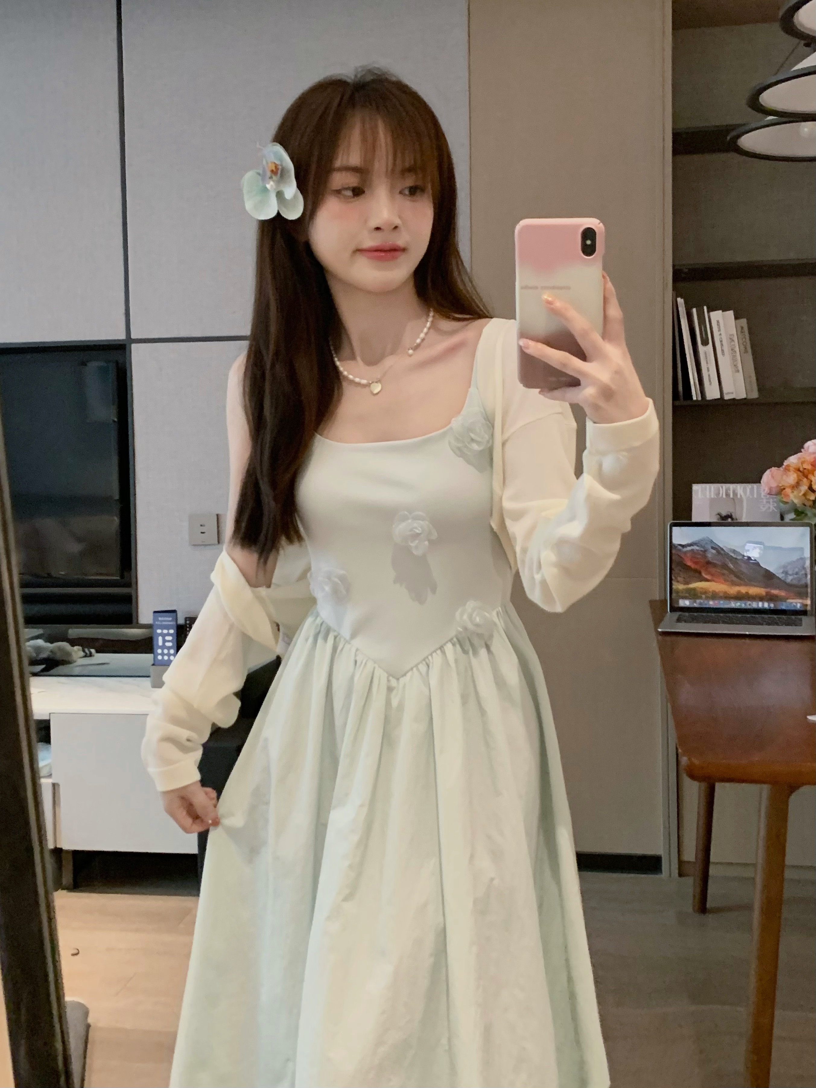 Mint Green Camisole Long Dress with Waist-Cinching Slimming Effect for Summer - Elegant, Lightweight, Perfect for 90s and Y2K Style