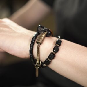 Multi-Layer Retro Black Sandalwood Bracelet for Men and Women - Unique Non-Fish Design, Trendy Personality Jewelry