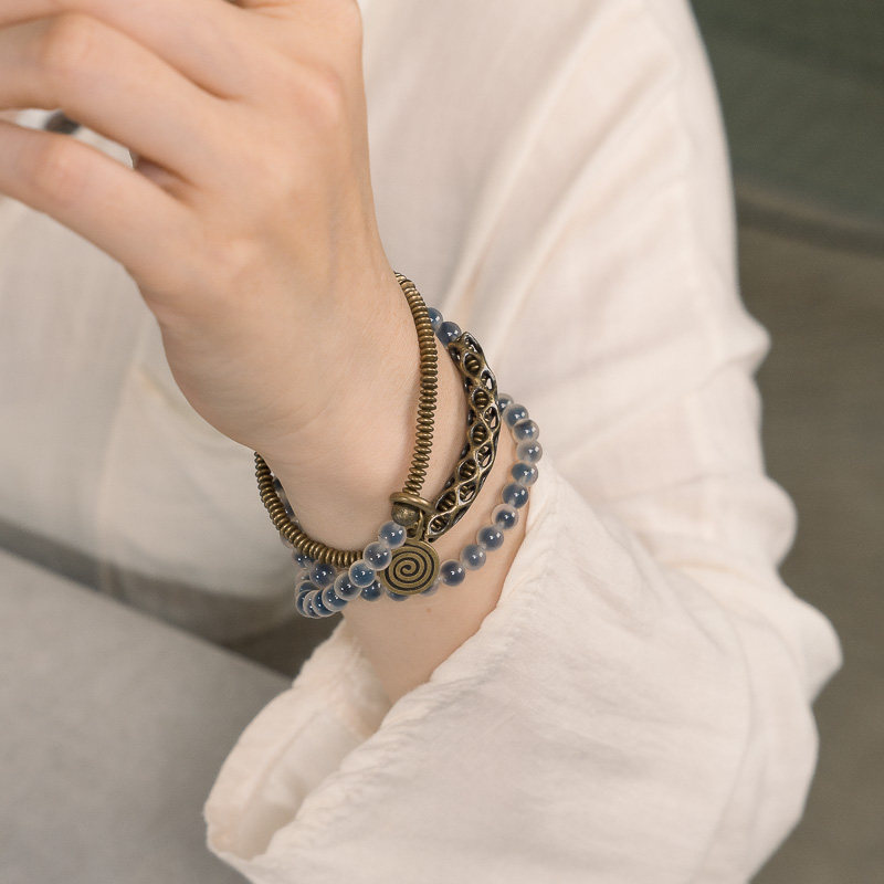 Multi-Layer Sugar Heart Agate Bracelet for Women - Versatile Retro Artistic Design, Non-Fish Home Personality Jewelry